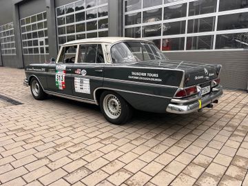 صورة 3 لـ 1962 Mercedes-BENZ 300