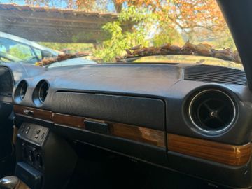 1981 Mercedes-BENZ 300 — миниатюра 14