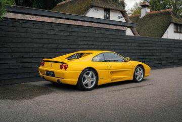 صورة 8 لـ 1995 Ferrari F355