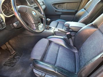 1995 BMW 330 照片 5