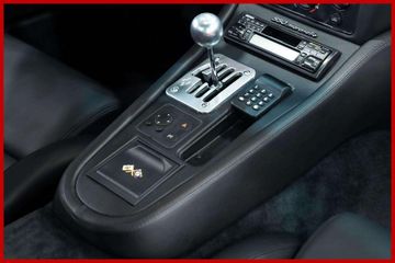 صورة مصغرة 12 لـ 1998 Ferrari 550