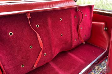 1957 Bentley CONTINENTAL — миниатюра 14