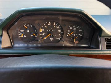 صورة مصغرة 12 لـ 1990 Mercedes-BENZ 300