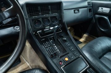 صورة مصغرة 17 لـ 1983 Ferrari 400