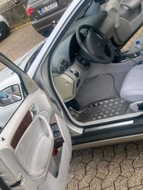 2001 Mercedes-BENZ C 180 — миниатюра 2