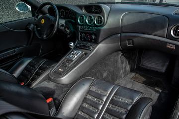 صورة مصغرة 23 لـ 2001 Ferrari 550