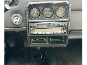 1989 Ferrari 328 缩略图 24