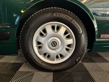 1997 Bentley BROOKLANDS — миниатюра 31