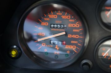 1988 Ferrari 328 照片 8