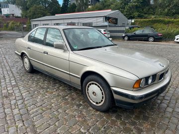 1989 BMW 530 photo 2
