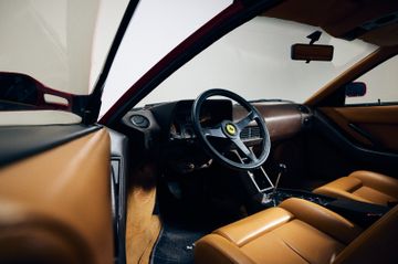 1991 Ferrari TESTAROSSA — миниатюра 38