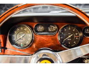 صورة مصغرة 21 لـ 1965 Ferrari 330