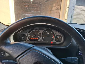1995 BMW 330 照片 7