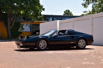 1989 Ferrari 328 照片 6