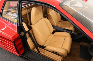 1985 Ferrari TESTAROSSA — миниатюра 14