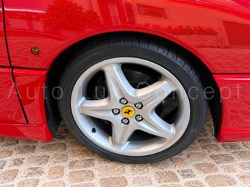 صورة مصغرة 10 لـ 1996 Ferrari F355