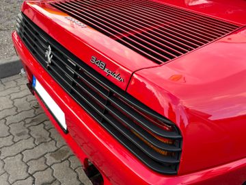 1993 Ferrari 348 — фото 4