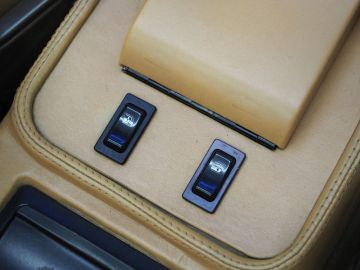 1984 Ferrari MONDIAL 缩略图 42