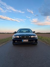 2000 BMW 330 照片 4