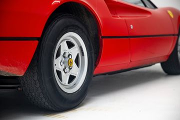 1981 Ferrari 208 照片 9