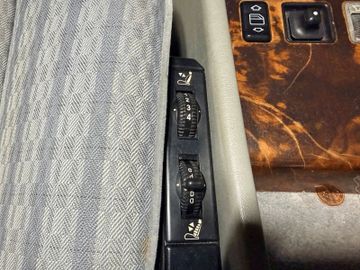 صورة مصغرة 14 لـ 1990 Mercedes-BENZ 300