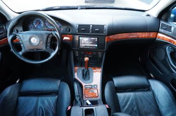صورة مصغرة 16 لـ 2000 Alpina B10