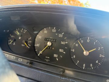 1981 Mercedes-BENZ 300 — миниатюра 15