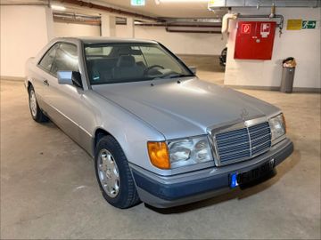 صورة 4 لـ 1990 Mercedes-BENZ 300