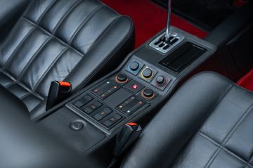 1987 Ferrari 328 — миниатюра 32