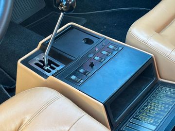 صورة 9 لـ 1981 Ferrari MONDIAL