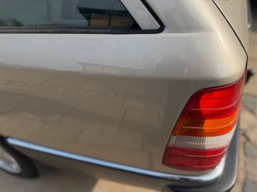صورة 10 لـ 1988 Mercedes-BENZ 300