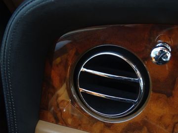 1993 Bentley CONTINENTAL — миниатюра 13