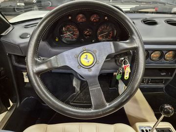 1987 Ferrari 328 照片 7