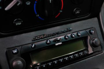 صورة مصغرة 22 لـ 1999 Ferrari 550