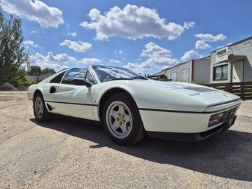1987 Ferrari 328 照片 2