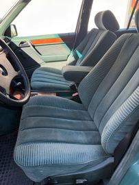 صورة 6 لـ 1990 Mercedes-BENZ 300
