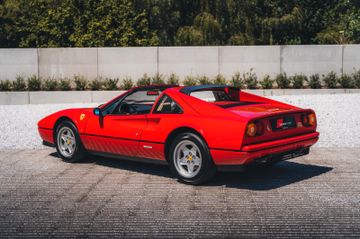 صورة 8 لـ 1986 Ferrari 328