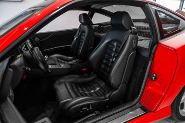 صورة 6 لـ 1996 Ferrari 550