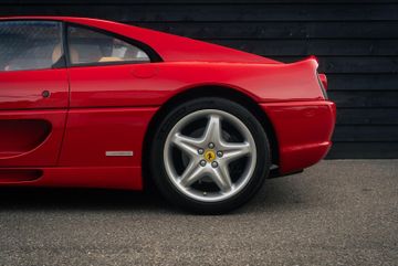 صورة مصغرة 43 لـ 1997 Ferrari F355