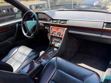 صورة مصغرة 23 لـ 1993 Mercedes-BENZ 300
