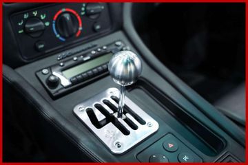 صورة مصغرة 13 لـ 1999 Ferrari 550
