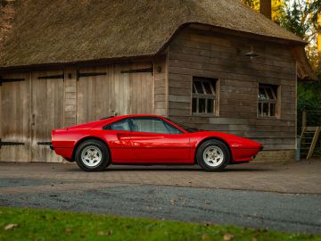 1981 Ferrari 208 照片 1