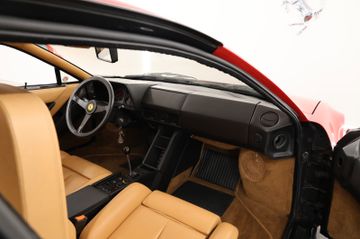 1985 Ferrari TESTAROSSA — миниатюра 11