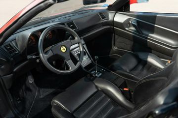 1993 Ferrari 348 — фото 6