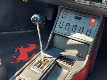 1990 Ferrari MONDIAL — миниатюра 13