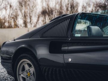 1987 Ferrari 328 — миниатюра 19