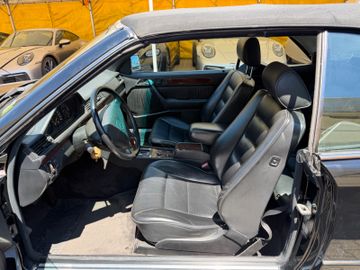صورة مصغرة 13 لـ 1993 Mercedes-BENZ 300