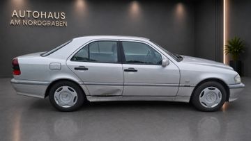 1998 Mercedes-BENZ C 180 缩略图 4
