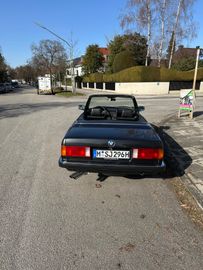 1989 BMW 330 照片 6