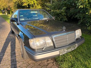 صورة 4 لـ 1990 Mercedes-BENZ 300